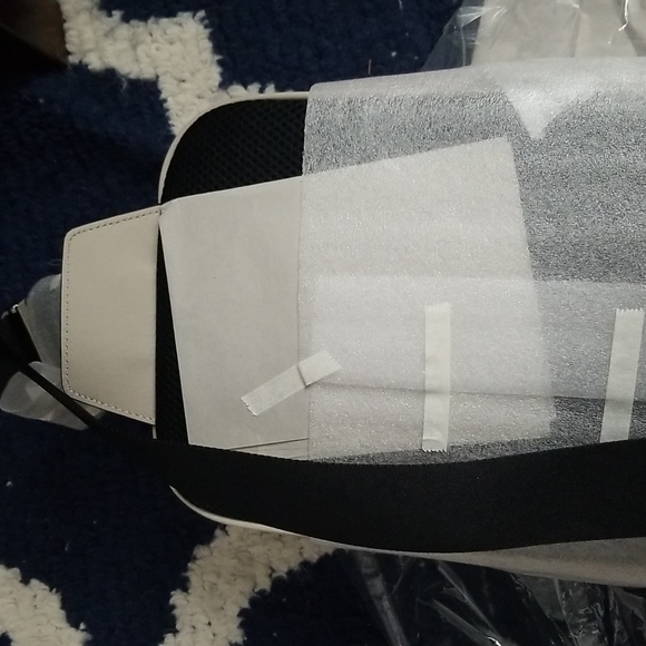 Coach - Picture 4 of 4